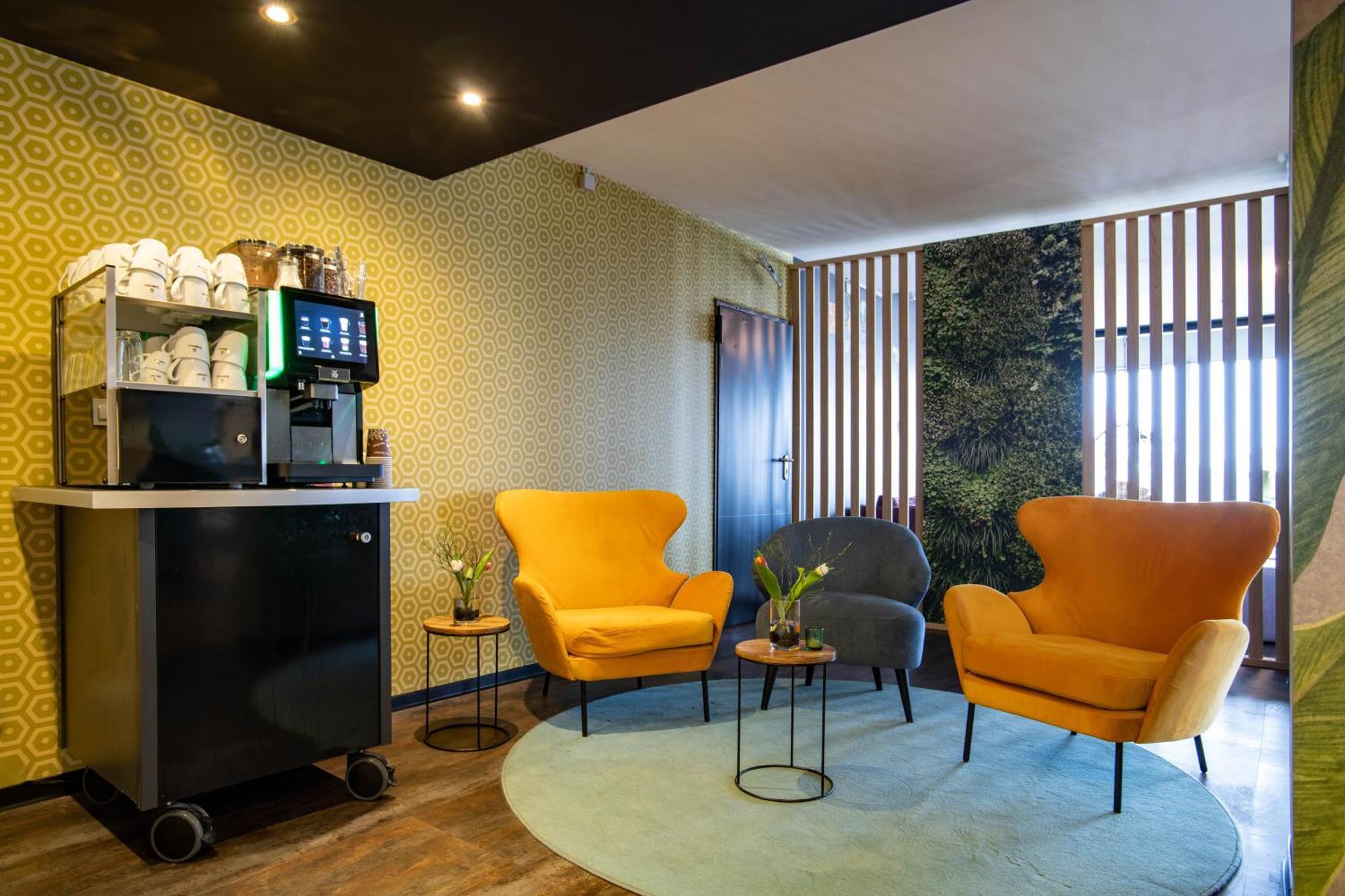 Beevillage Messehotel Hannover Laatzen Exterior foto